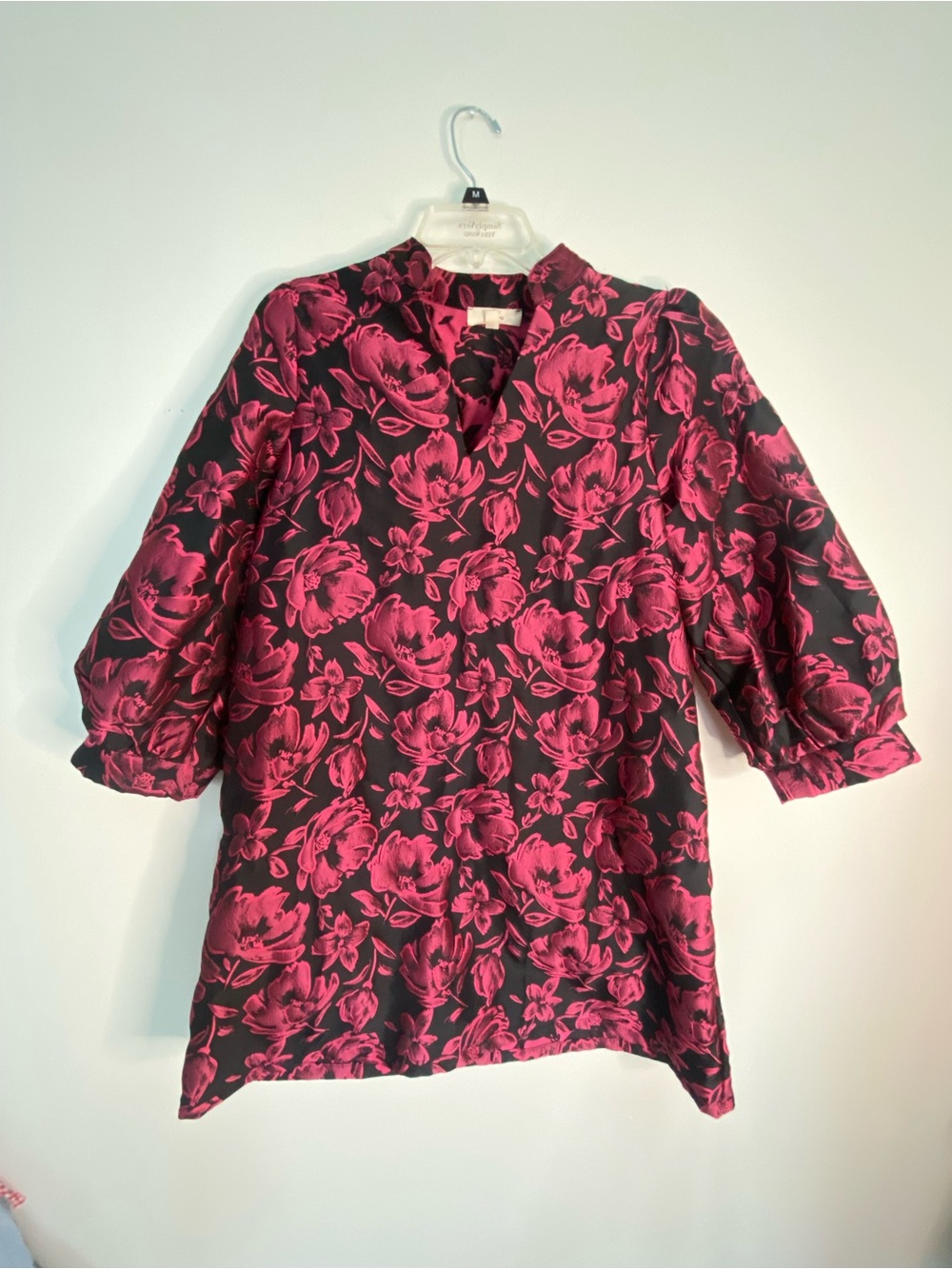 entro Pink Floral Tapestry V-Neck Mini